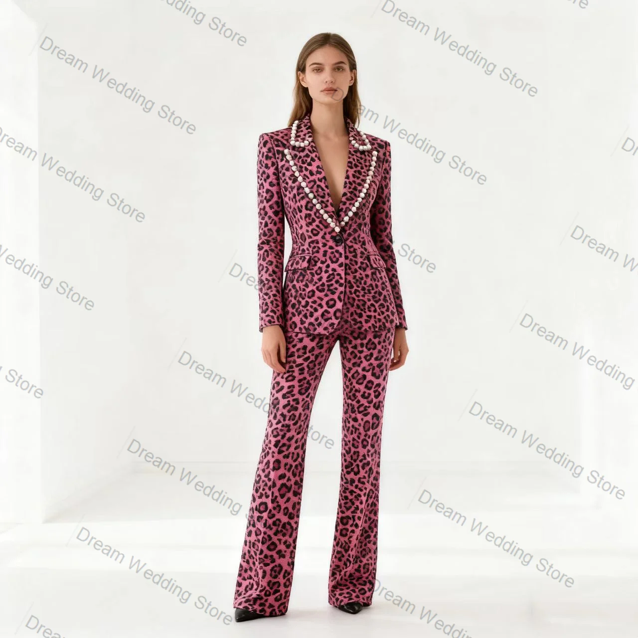 Leopard Women Suit Set 2 Pcs Crystals Blazer+Pants Autumn Spring Formal Office Lady Jacket Customized Guest Wedding Prom Coat
Leopard Women Suit Set 2 Pcs Crystals Blazer+Pants Autumn Spring Formal Office Lady Jacket Customized Guest Wedding Prom Coat