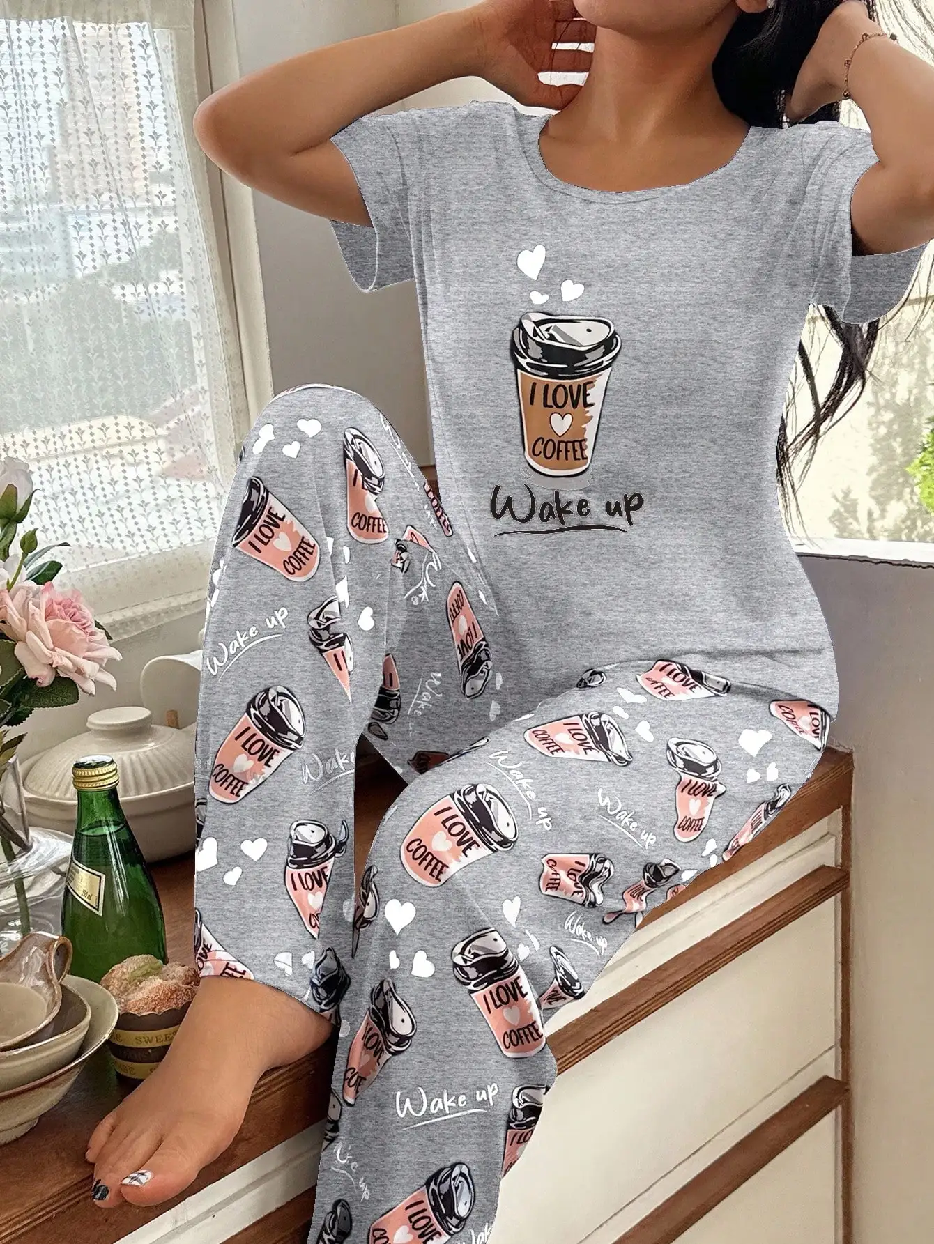 Coffee Cup Print Round Neck Short Sleeve Pajama Set For Women Casual Sleepwear
Coffee Cup Print Round Neck Short Sleeve Pajama Set For Women Casual Sleepwear