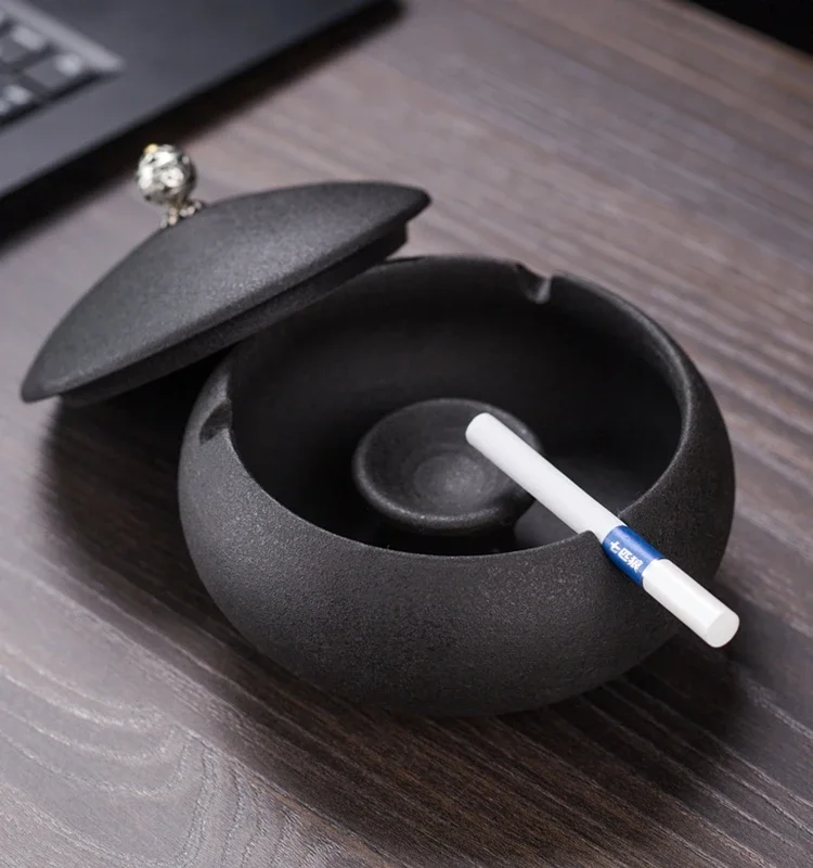 Creative Ashtray with Lid Home Living Room Fashionable Tea Table Decoration Ornament Ashtray Trendy Ceramic Anti Fly Ash Ashtray
Creative Ashtray with Lid Home Living Room Fashionable Tea Table Decoration Ornament Ashtray Trendy Ceramic Anti Fly Ash Ashtray
