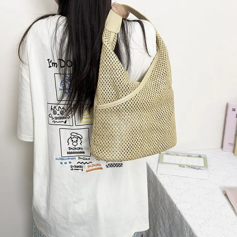 Fashionable Leather Messenger Bag Crossbody For Women Ladies Tote By Famous Luxury Brand Popular Classic Elegant Design
Fashionable Leather Messenger Bag Crossbody For Women Ladies Tote By Famous Luxury Brand Popular Classic Elegant Design