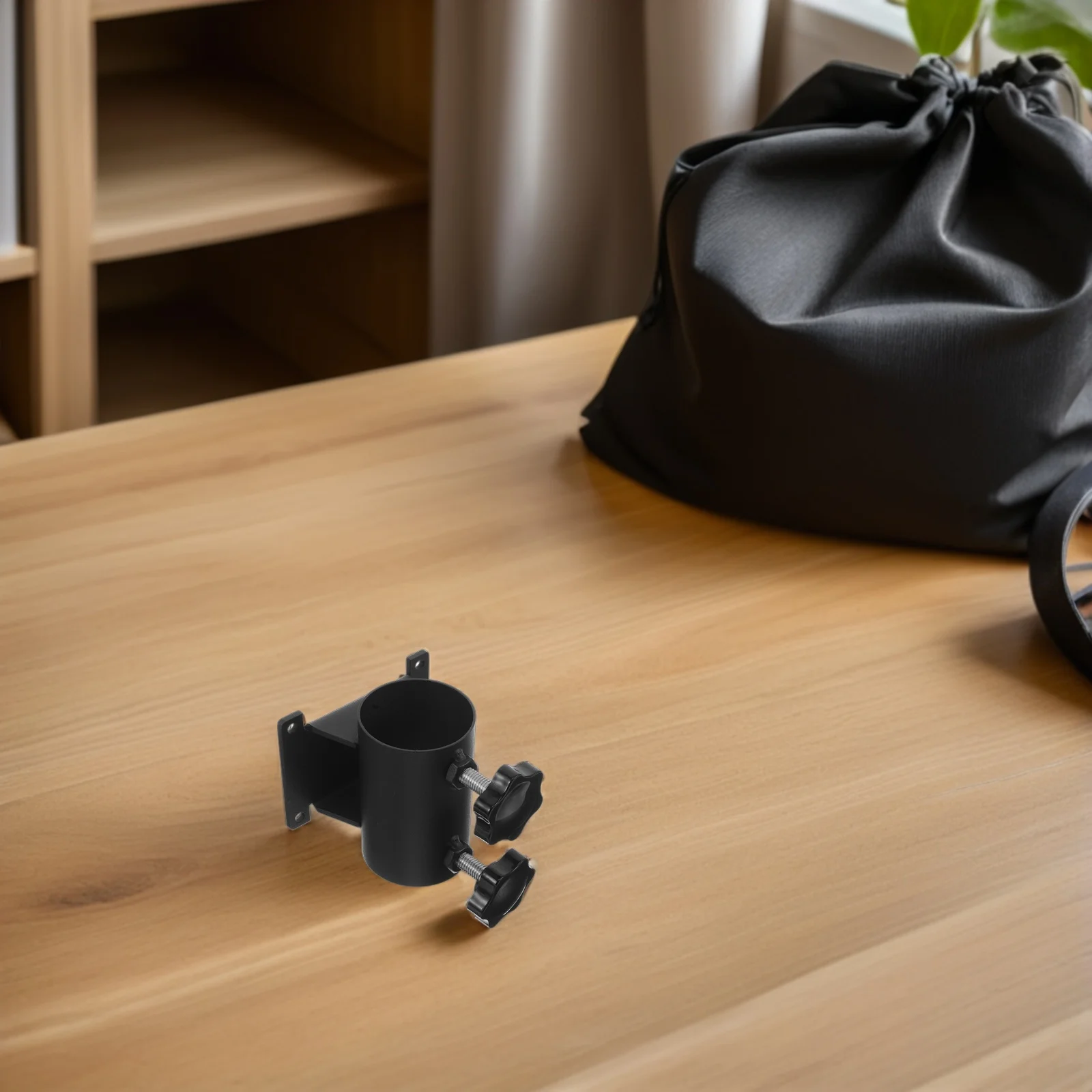 2 шт. сверхмощный уличный зажим для зонта, подставка, регулируемый держатель для зонта для патио для балконной террасы, садовый двор, перила, крепление
2 шт. сверхмощный уличный зажим для зонта, подставка, регулируемый держатель для зонта для патио для балконной террасы, садовый двор, перила, крепление