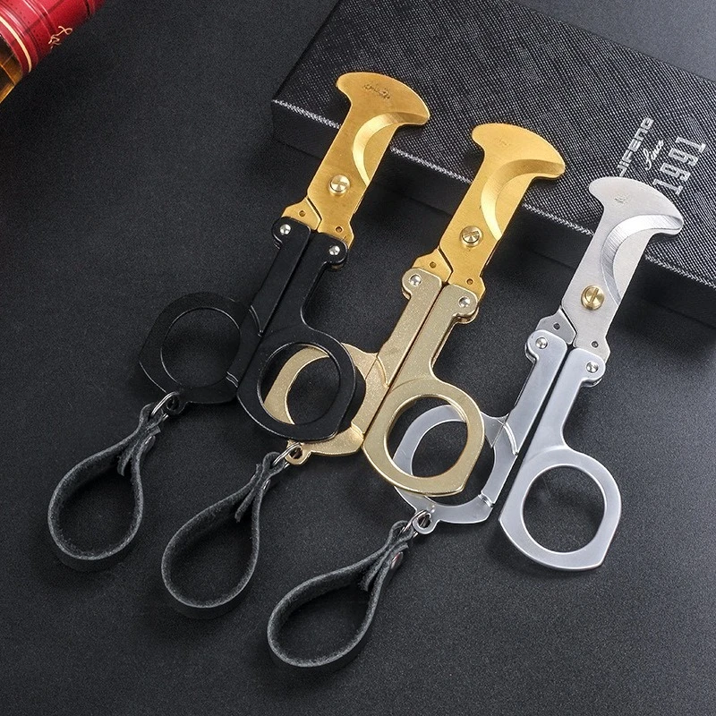 Foldable Cigar Scissors with Gift Box, Portable Travel Carrying Sharp Blades, Cigar Cutter with Storage Bag
Foldable Cigar Scissors with Gift Box, Portable Travel Carrying Sharp Blades, Cigar Cutter with Storage Bag
