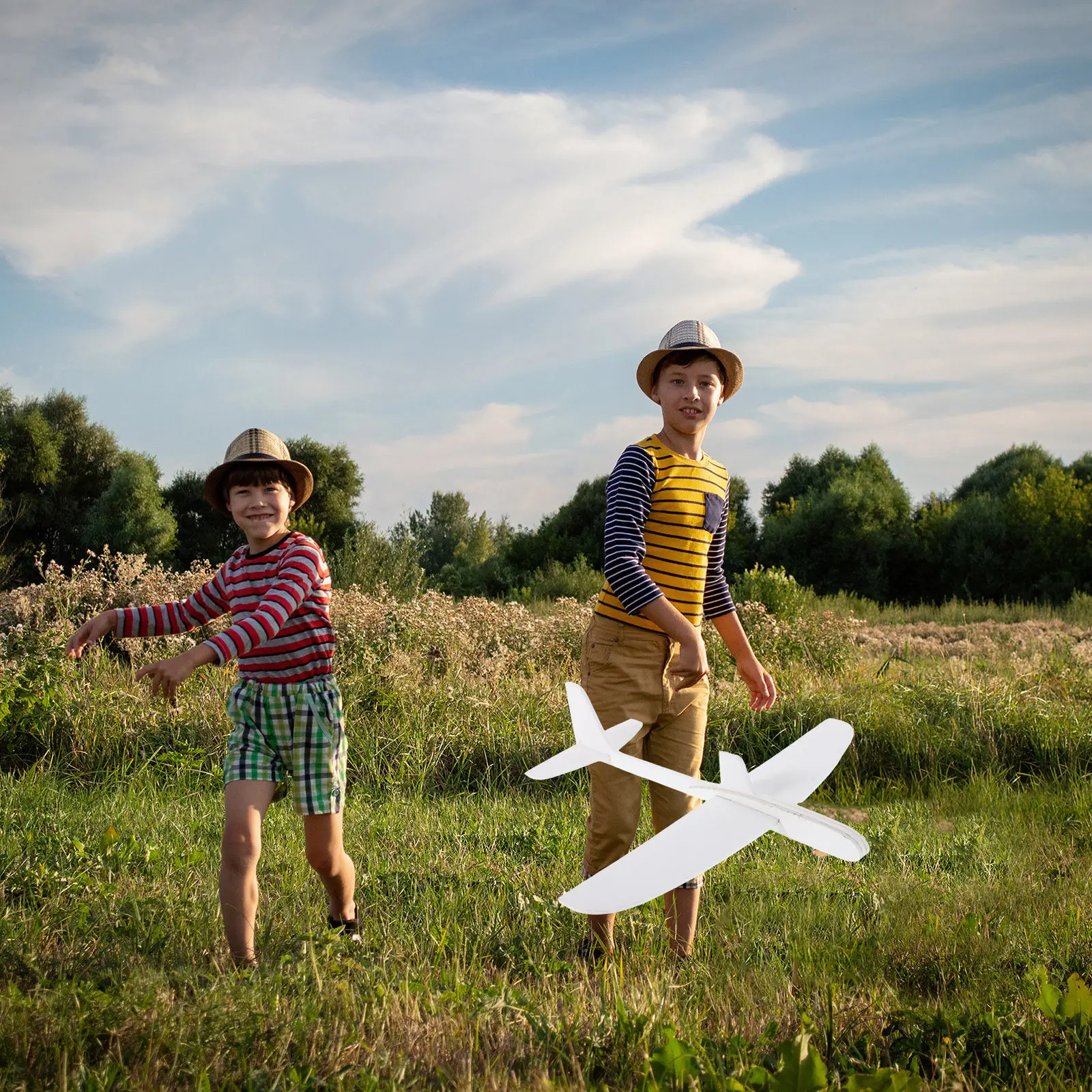 White Foam Glider Airplane DIY Paintable Blank Outdoor Flying Plane Throwing Foam Gliders Planes Airplane Flying Toys
White Foam Glider Airplane DIY Paintable Blank Outdoor Flying Plane Throwing Foam Gliders Planes Airplane Flying Toys