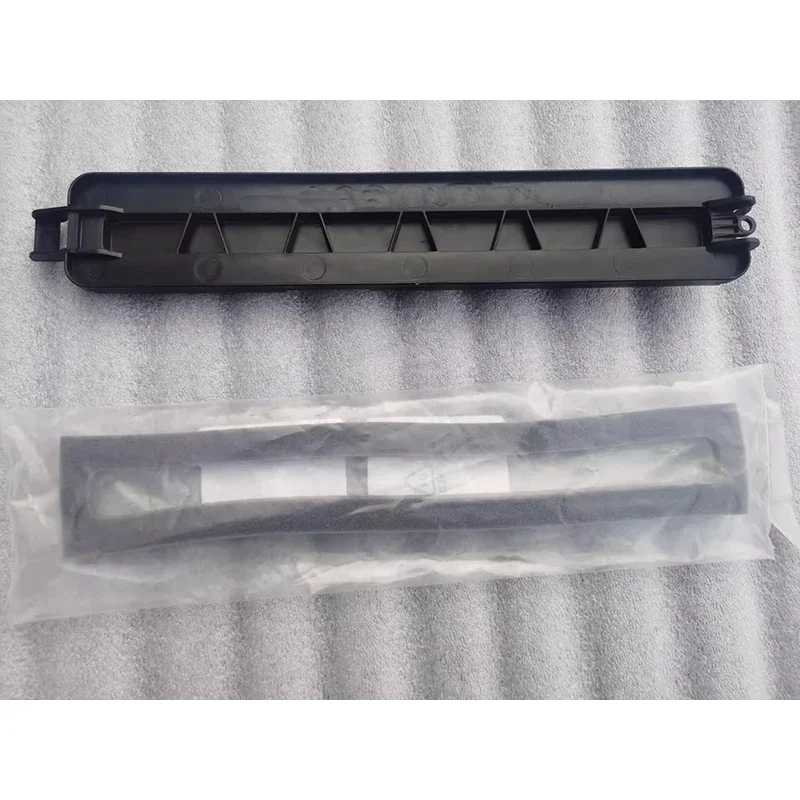 Car Cabin Air Filter Element Cover Retaining Panel Strip Cover for VW Touareg 2011 2012 2013 2014 2015 2016 2017 2018 7P1820955
Car Cabin Air Filter Element Cover Retaining Panel Strip Cover for VW Touareg 2011 2012 2013 2014 2015 2016 2017 2018 7P1820955