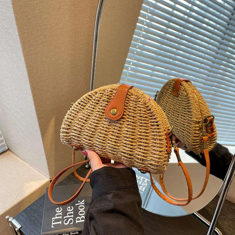 Summer Women Travel Straw Bag Rattan Shoulder Crossbdoy Bag Handmade Woven Beach Bag Female Fashion Large Capacity Handbags Tote
Summer Women Travel Straw Bag Rattan Shoulder Crossbdoy Bag Handmade Woven Beach Bag Female Fashion Large Capacity Handbags Tote