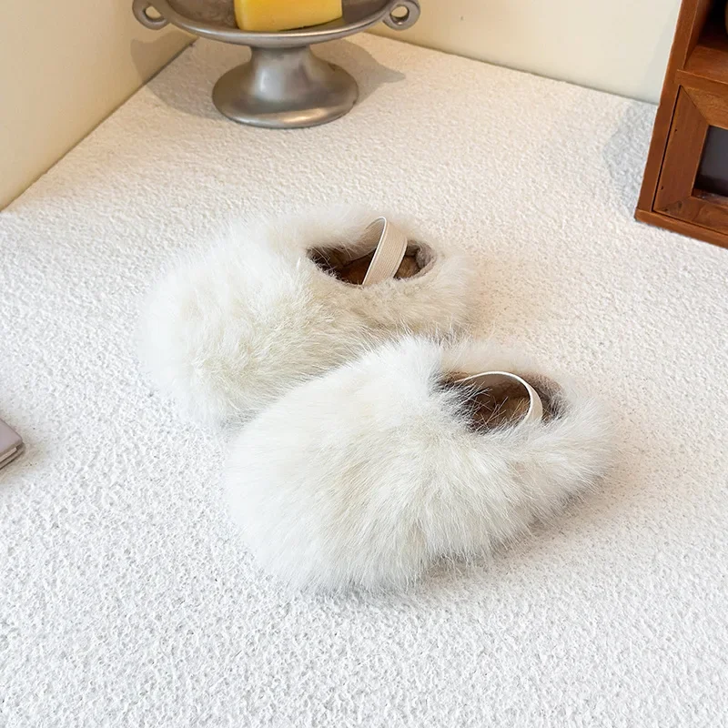 Children Casual Shoes Soild Color Versatile Kids Slippers Fashion Warm 2025 Winter New Girls Plush Slippers Soft Bottom Trendy
Children Casual Shoes Soild Color Versatile Kids Slippers Fashion Warm 2025 Winter New Girls Plush Slippers Soft Bottom Trendy