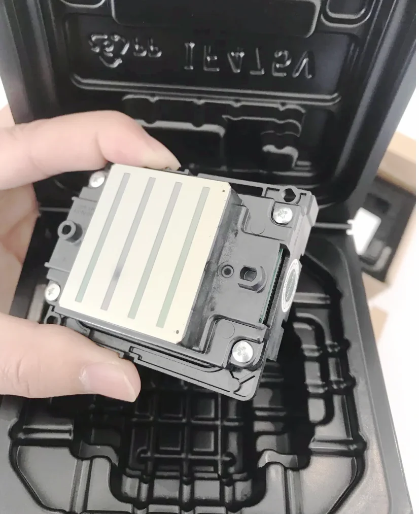 100% original printhead for Epson Allwin Xuli printer nozzle i3200 I3200-A1/E1/U1 print head for large format printe
100% original printhead for Epson Allwin Xuli printer nozzle i3200 I3200-A1/E1/U1 print head for large format printe