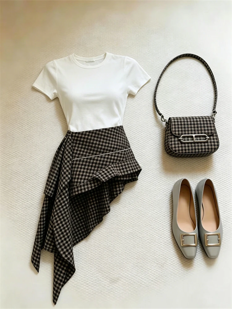 Korean Style Simple Summer New Women's Short Sleeve T-Shirt plus Size Half Skirt Set High Waist Regular Fit Fashion Ensemble
Korean Style Simple Summer New Women's Short Sleeve T-Shirt plus Size Half Skirt Set High Waist Regular Fit Fashion Ensemble