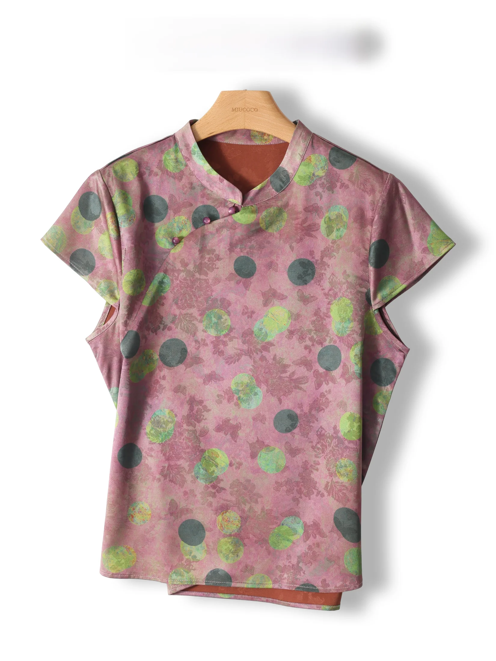 D Brand Elegant Summer Cool Sensation Silk Xiangyun Shawl Collar Short Sleeve Shirt Chinese Style Stand up Collar Side Button...
D Brand Elegant Summer Cool Sensation Silk Xiangyun Shawl Collar Short Sleeve Shirt Chinese Style Stand up Collar Side Button...
