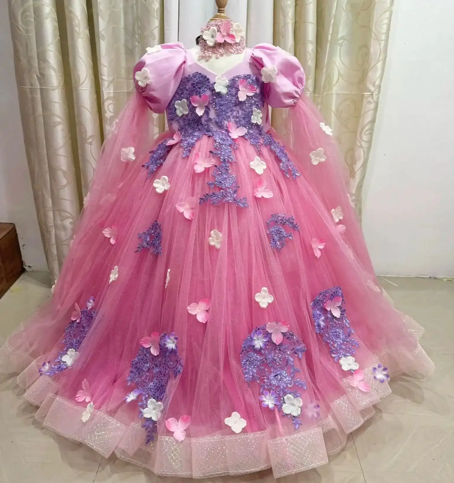 Pink Butterfly Girl's Birthday Party Dresses Customized Lace Appliqued Flower Girl Dresses Princess Girl Pageant Gowns
Pink Butterfly Girl's Birthday Party Dresses Customized Lace Appliqued Flower Girl Dresses Princess Girl Pageant Gowns