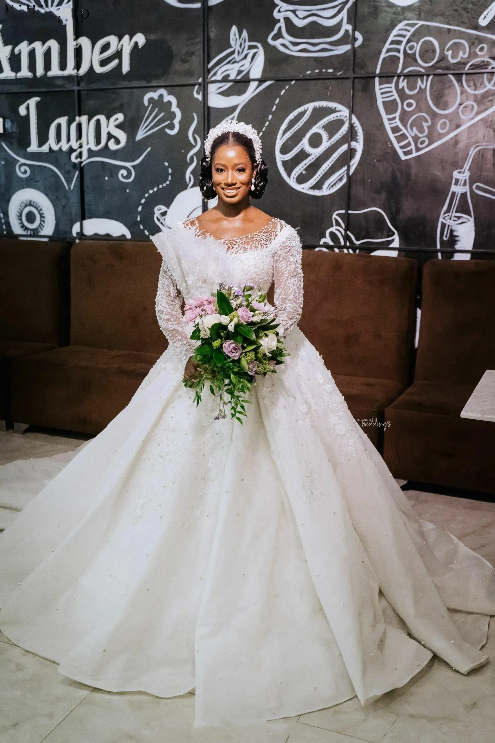 Customized Luxious Heavy Handwork Pearls Beading Wedding Dresses Cathedral Train Illsion Full Sleeves Plus Size Covered Buttons
Customized Luxious Heavy Handwork Pearls Beading Wedding Dresses Cathedral Train Illsion Full Sleeves Plus Size Covered Buttons