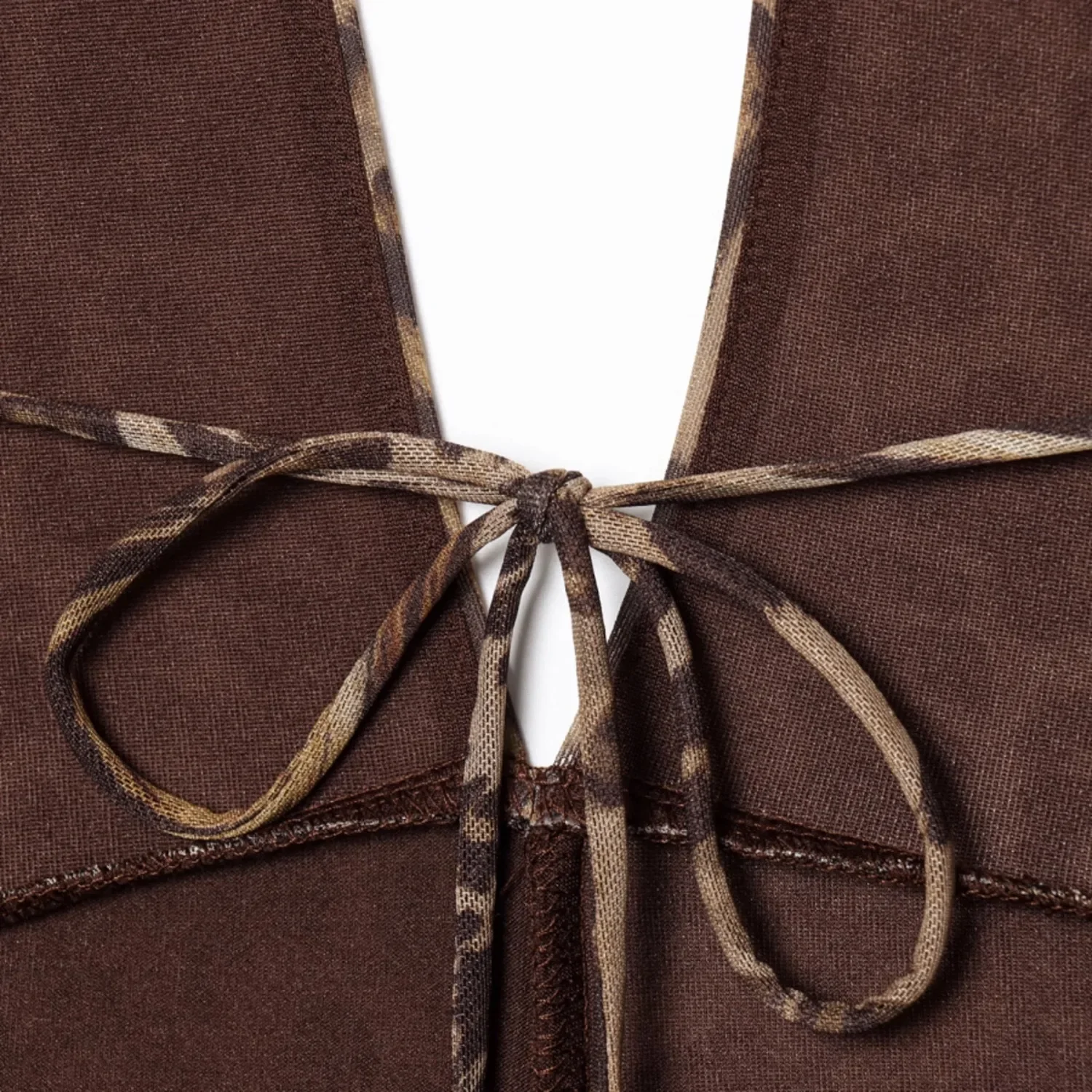 European And American Style Fashion Leopard Print Jumpsuit Women'S Summer New V-Neck Hanging Neck Slim Fit Jumpsuit Pants
European And American Style Fashion Leopard Print Jumpsuit Women'S Summer New V-Neck Hanging Neck Slim Fit Jumpsuit Pants