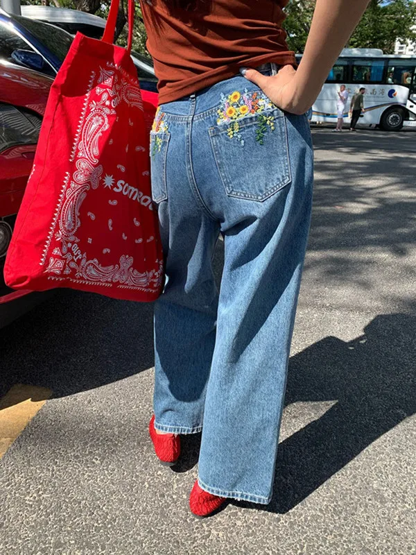 plus Size American Embroidered Straight Leg Denim Jeans Women's Spring Summer High Waist Wide Leg Pants Casual Cotton Fabric
plus Size American Embroidered Straight Leg Denim Jeans Women's Spring Summer High Waist Wide Leg Pants Casual Cotton Fabric