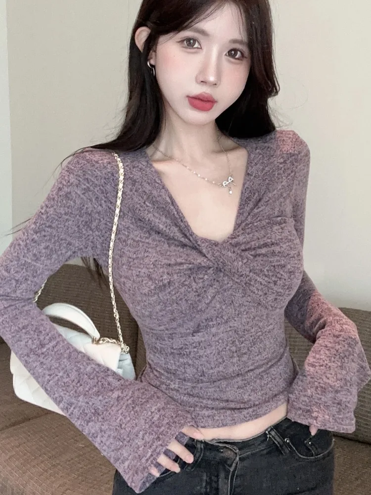 Chic Knot Design Long Sleeve V-Neck Women's Slim Fit Base Shirt Sweet And Spicy Style Inner Wear T-Shirt Fashionable Top
Chic Knot Design Long Sleeve V-Neck Women's Slim Fit Base Shirt Sweet And Spicy Style Inner Wear T-Shirt Fashionable Top