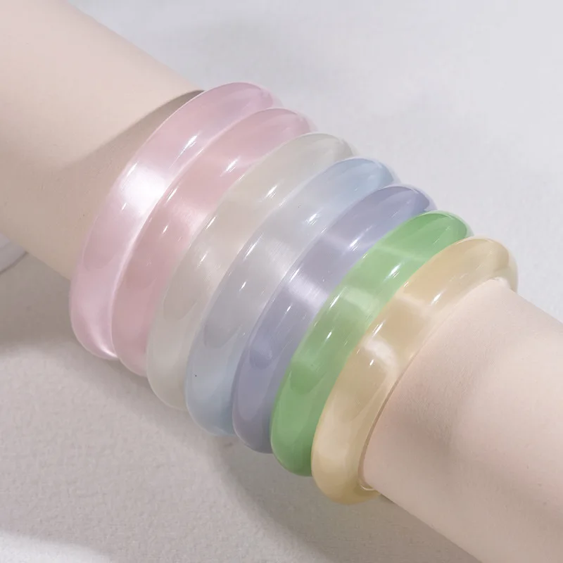 Exquisite and minimalist cat eye stone ice translucent white moonlight ice seed bracelet, women's ice seed holiday gift handmade
Exquisite and minimalist cat eye stone ice translucent white moonlight ice seed bracelet, women's ice seed holiday gift handmade