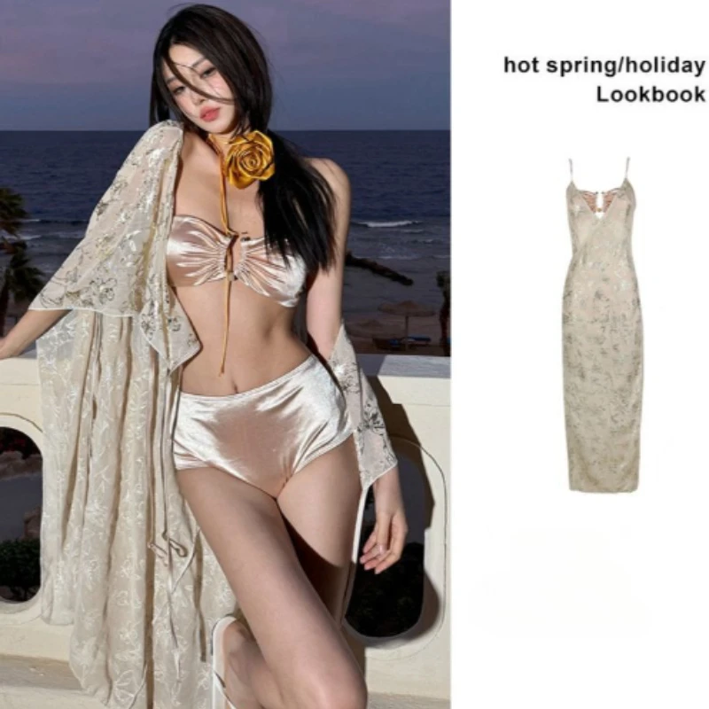 Hip-hugging Slit Waist-cinching Underwear for Women 2026 Chinese Style Light Luxury Retro Three-piece Set High-end Chiffon Dress
Hip-hugging Slit Waist-cinching Underwear for Women 2026 Chinese Style Light Luxury Retro Three-piece Set High-end Chiffon Dress