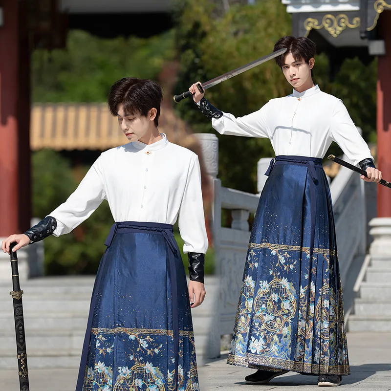 2024 Chinese Style Vintage Pleated Horse Face Skirt Men Waist Wide Strap Fashion Chinese Traditional Hanfu Cosplay Costume
2024 Chinese Style Vintage Pleated Horse Face Skirt Men Waist Wide Strap Fashion Chinese Traditional Hanfu Cosplay Costume