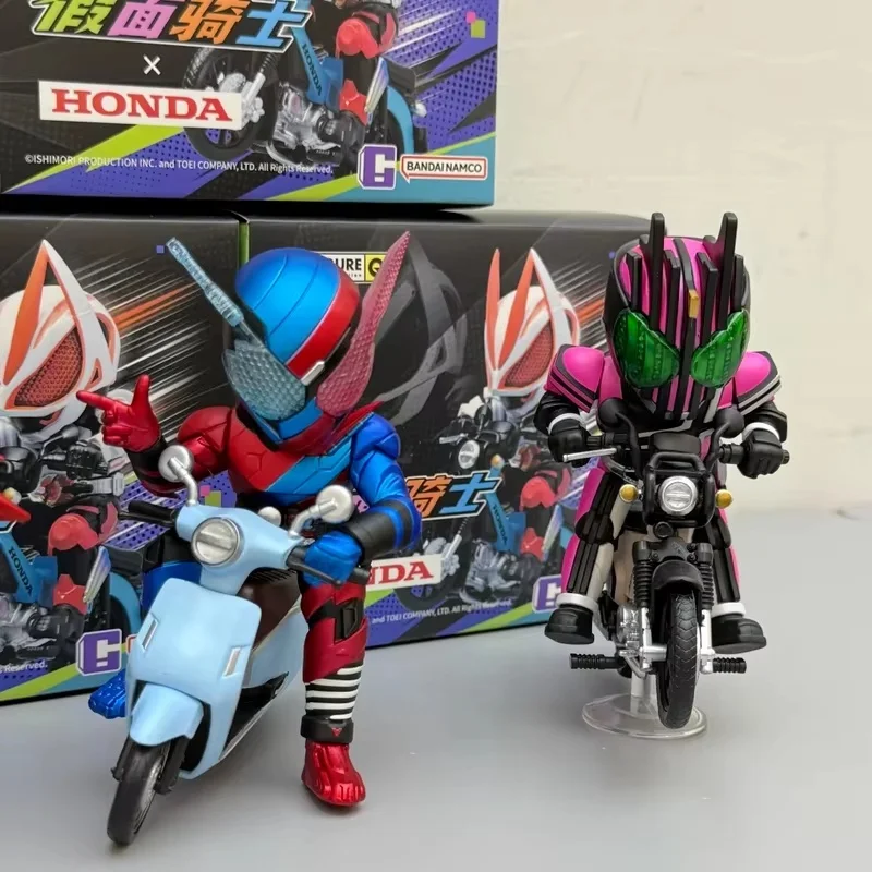 Горячая подлинная серия BNFIGURE Q Kamen Rider × автомобильная слепая коробка, модные фигурки, украшения, подарочные игрушки, рождественские подарки, коробка-сюрприз
Горячая подлинная серия BNFIGURE Q Kamen Rider × автомобильная слепая коробка, модные фигурки, украшения, подарочные игрушки, рождественские подарки, коробка-сюрприз