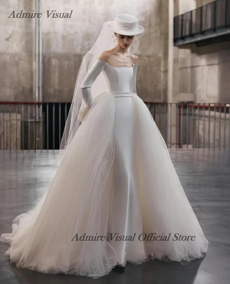 Admire Visual Wedding Dress Mermaid Satin 2 in 1 Boat Neck Neckline With Detachable Train Customized Bride Gowns
Admire Visual Wedding Dress Mermaid Satin 2 in 1 Boat Neck Neckline With Detachable Train Customized Bride Gowns