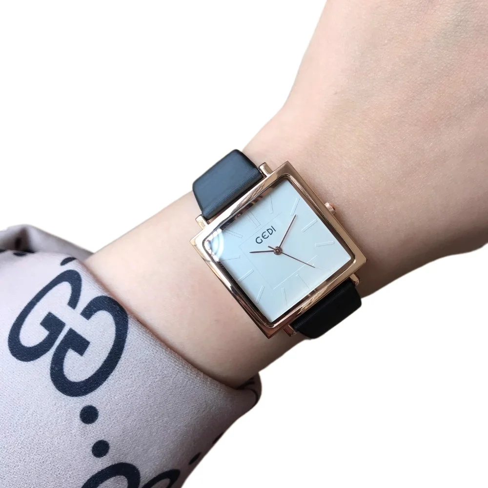 High-end women's watch, square trend Korean version of simple atmosphere fashion rose gold temperament women's belt watch
High-end women's watch, square trend Korean version of simple atmosphere fashion rose gold temperament women's belt watch