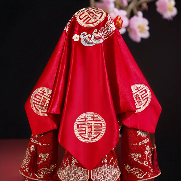 Высококачественная красная шапка для свадьбы с китайской вышивкой
Высококачественная красная шапка для свадьбы с китайской вышивкой