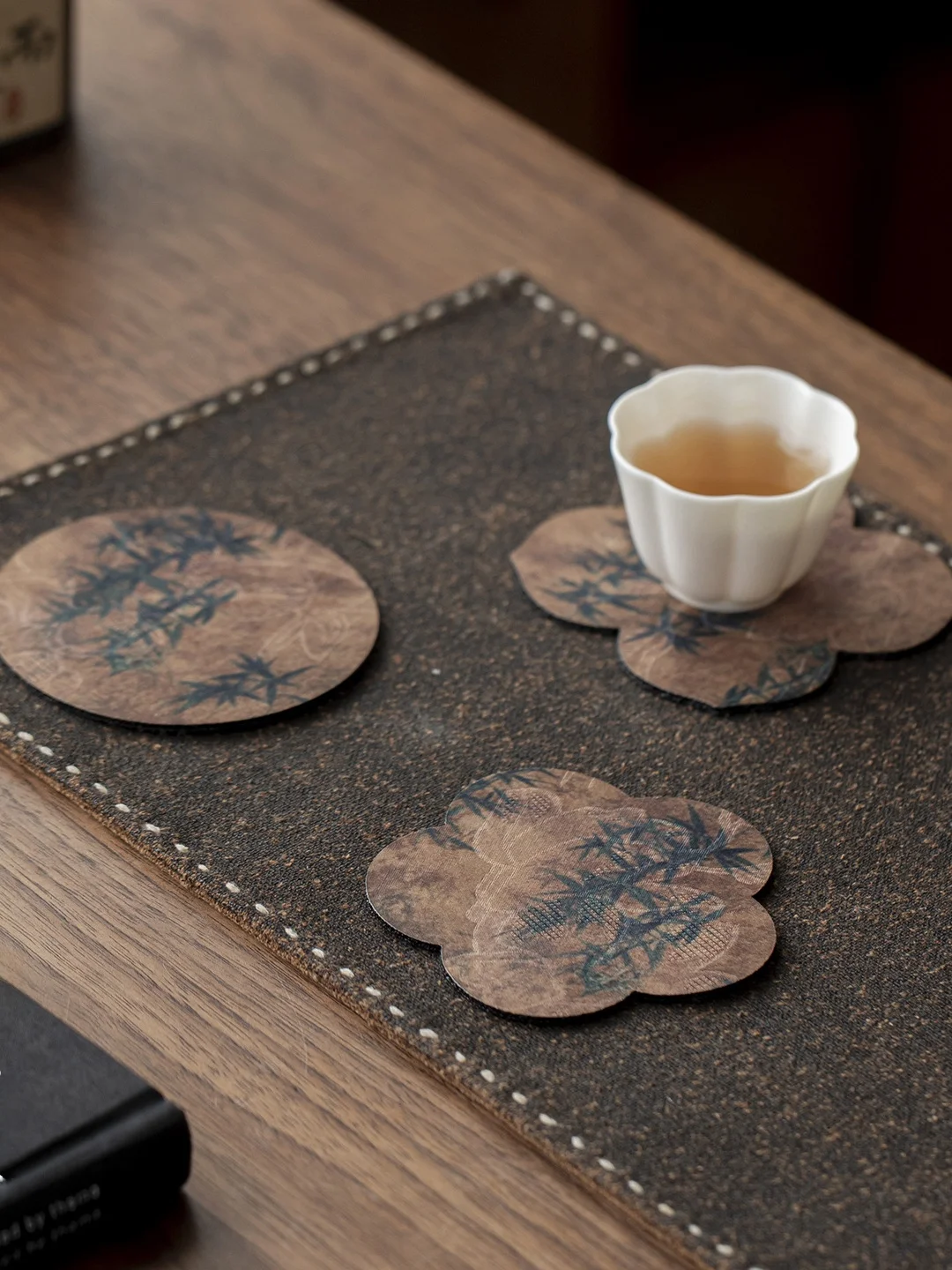 WuYinTang Double-Sided Cotton Linen Tea Cup Mat Zen Style Tablecloth Cover Bowl Pot Holder Artistic Home Decor Tableware
WuYinTang Double-Sided Cotton Linen Tea Cup Mat Zen Style Tablecloth Cover Bowl Pot Holder Artistic Home Decor Tableware