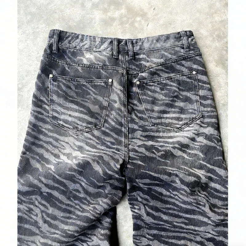 American Style Retro Washed Distressed Tiger Stripe Pattern Niche Design Loose Slimming Style Casual Straight-Leg Jeans for Wome
American Style Retro Washed Distressed Tiger Stripe Pattern Niche Design Loose Slimming Style Casual Straight-Leg Jeans for Wome