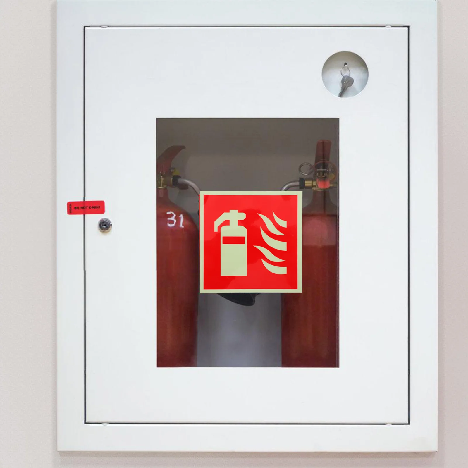 4 pcs Glow In The Extinguisher Sign Sticker Self Adhesive Safety Decal For Office Restaurant Retail Store Waterproof
4 pcs Glow In The Extinguisher Sign Sticker Self Adhesive Safety Decal For Office Restaurant Retail Store Waterproof