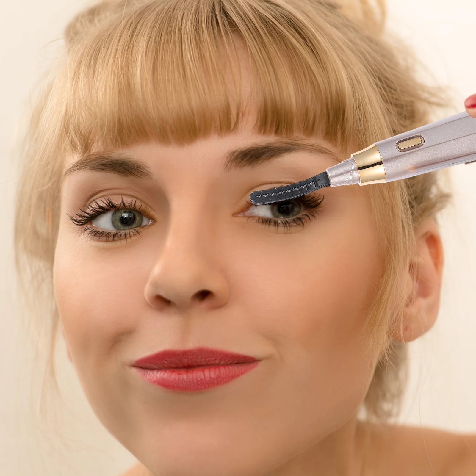 Quick Heating USB Eyelash Curler Electric Lash Curler High Quality Material Safe Durable Portable Lightweight Travel Essential
Quick Heating USB Eyelash Curler Electric Lash Curler High Quality Material Safe Durable Portable Lightweight Travel Essential