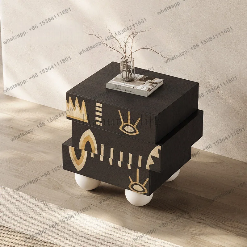 French retro style solid wood bedside table household irregular decorative side cabinet
French retro style solid wood bedside table household irregular decorative side cabinet