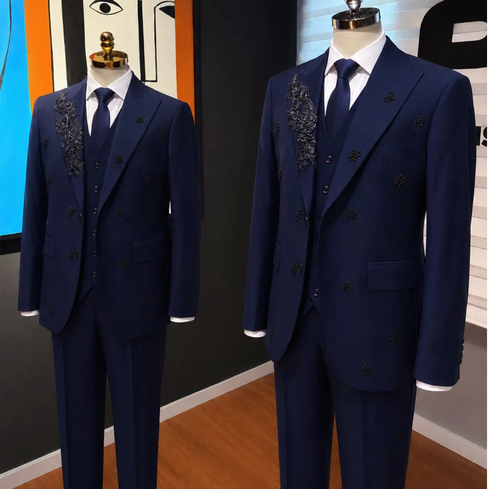 Navy Blue Slim Fit Mens 2 Piece Double Breasted Suit Luxury High Quality Diamond Ornament Tuxedos For Business Wedding Groom
Navy Blue Slim Fit Mens 2 Piece Double Breasted Suit Luxury High Quality Diamond Ornament Tuxedos For Business Wedding Groom