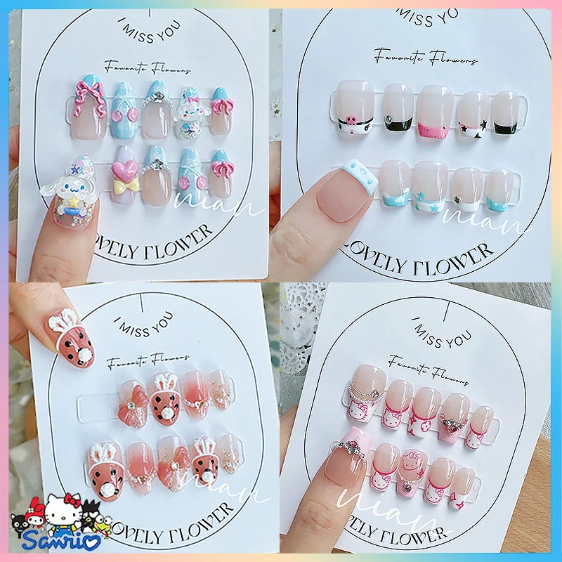 Подвеска-наклейка для ногтей Sanrios с надписью «Hello Kitty»
Подвеска-наклейка для ногтей Sanrios с надписью «Hello Kitty»