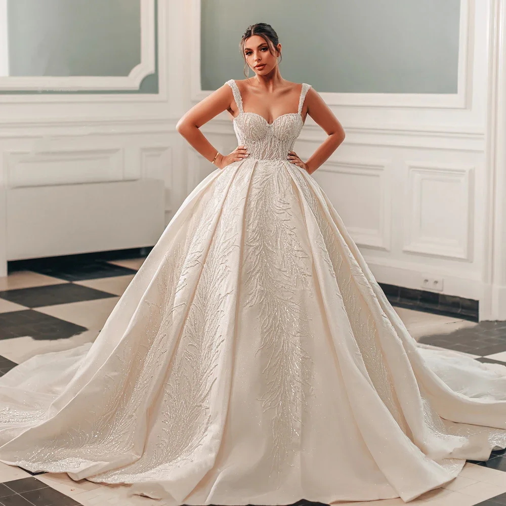 Luxury Sparkling Beaded Sleeveless Wedding Dress Satin Sweetheart Princess Ball Dress A-line Bridal Dress Customization
Luxury Sparkling Beaded Sleeveless Wedding Dress Satin Sweetheart Princess Ball Dress A-line Bridal Dress Customization