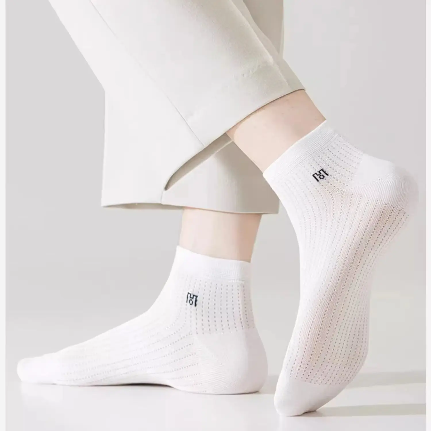 Men's Modal Socks: Summer Antibacterial, Odor-Resistant, Cooling, Athletic Mesh Lightweight Short Socks 5pcs
Men's Modal Socks: Summer Antibacterial, Odor-Resistant, Cooling, Athletic Mesh Lightweight Short Socks 5pcs