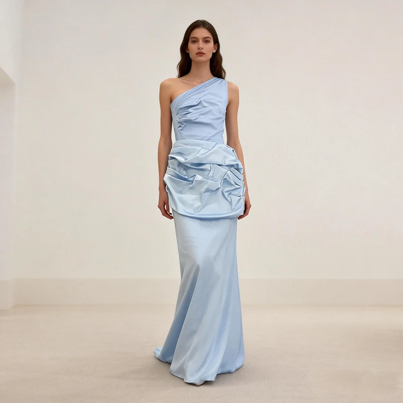 Европейско-американское вечернее платье с открытыми плечами, плиссированное, из атласа, приталенное, элегантное, модное, однотонное, для женщин, для банкетов
Европейско-американское вечернее платье с открытыми плечами, плиссированное, из атласа, приталенное, элегантное, модное, однотонное, для женщин, для банкетов