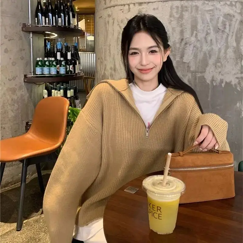 Korean Autumn New Women'S Half-Zip Lapel Long-Sleeved Knitted Sweater Loose Casual Slim Versatile Lazy Style Pullover Top
Korean Autumn New Women'S Half-Zip Lapel Long-Sleeved Knitted Sweater Loose Casual Slim Versatile Lazy Style Pullover Top