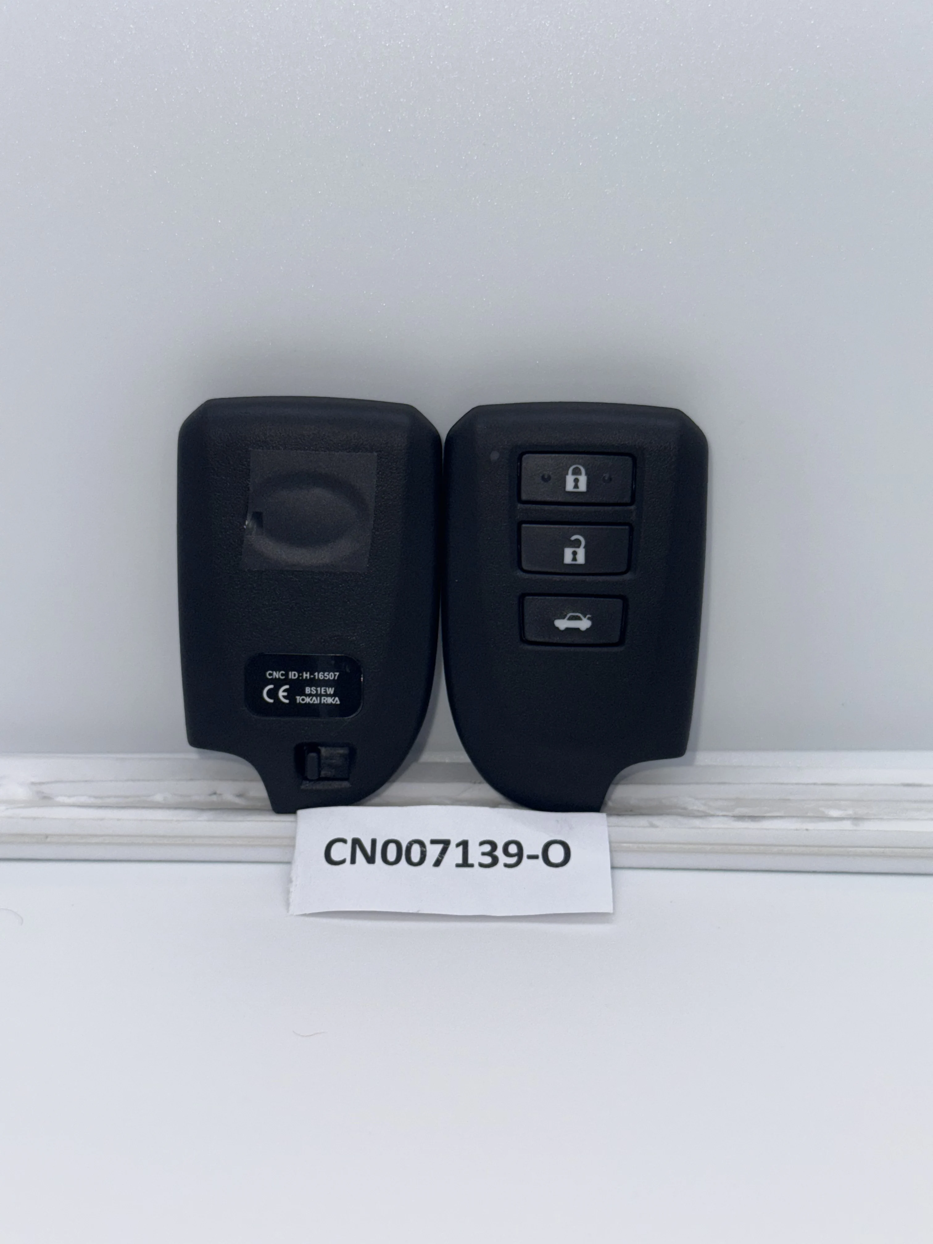CN007139 ОРИГИНАЛЬНЫЙ Смарт-ключ для Toyota 3 кнопки 434 МГц Texas 128-битная модель AES BS1EW без ключа GO 
CN007139 ОРИГИНАЛЬНЫЙ Смарт-ключ для Toyota 3 кнопки 434 МГц Texas 128-битная модель AES BS1EW без ключа GO