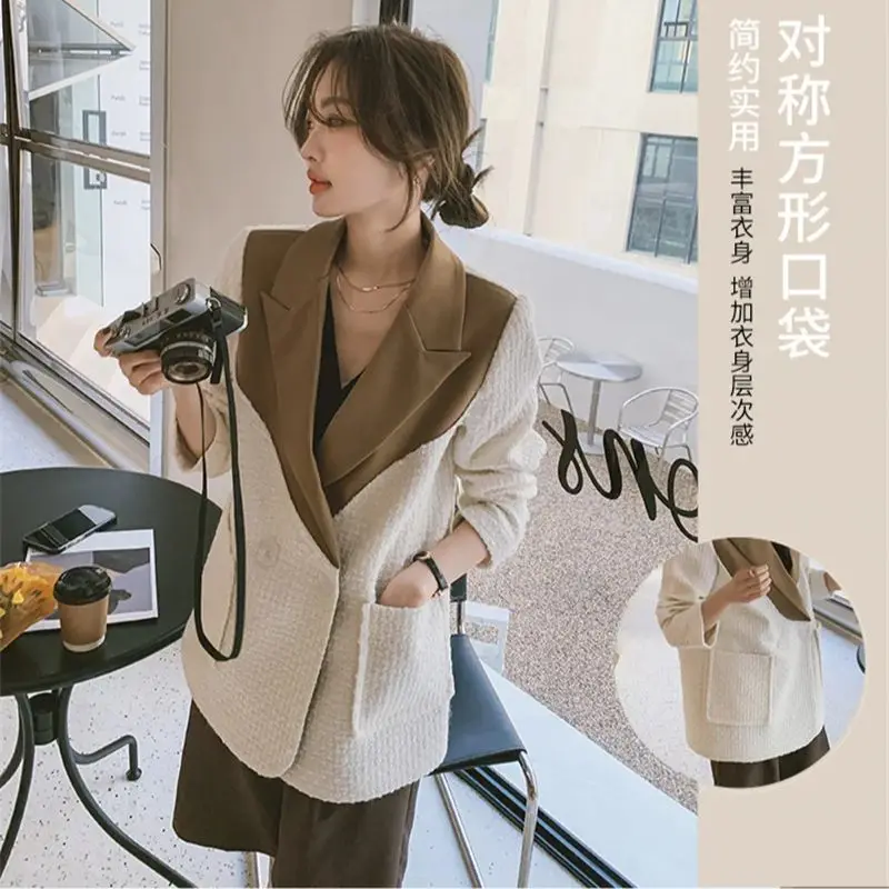 Xiaoxiangfeng Contrasting Color Suit Jacket for Women Spring and Autumn 2024 Korean Version New High-end Design Sense Niche Suit
Xiaoxiangfeng Contrasting Color Suit Jacket for Women Spring and Autumn 2024 Korean Version New High-end Design Sense Niche Suit