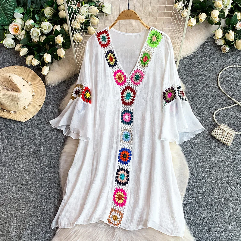 Boho Chic Crochet Maxi Dress Women Summer V-Neck Hollow Out Knit Dress Bell Sleeve Elegant Long Dress Female Vestido DS535
Boho Chic Crochet Maxi Dress Women Summer V-Neck Hollow Out Knit Dress Bell Sleeve Elegant Long Dress Female Vestido DS535