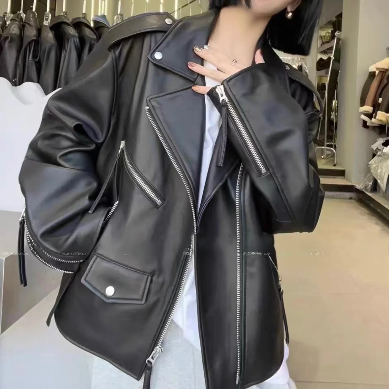 Real Leather Biker Jacket Women's Spring Autumn Loose Slimming Medium Length Casual Top Trendy Sheepskin Zipper Street Style
Real Leather Biker Jacket Women's Spring Autumn Loose Slimming Medium Length Casual Top Trendy Sheepskin Zipper Street Style