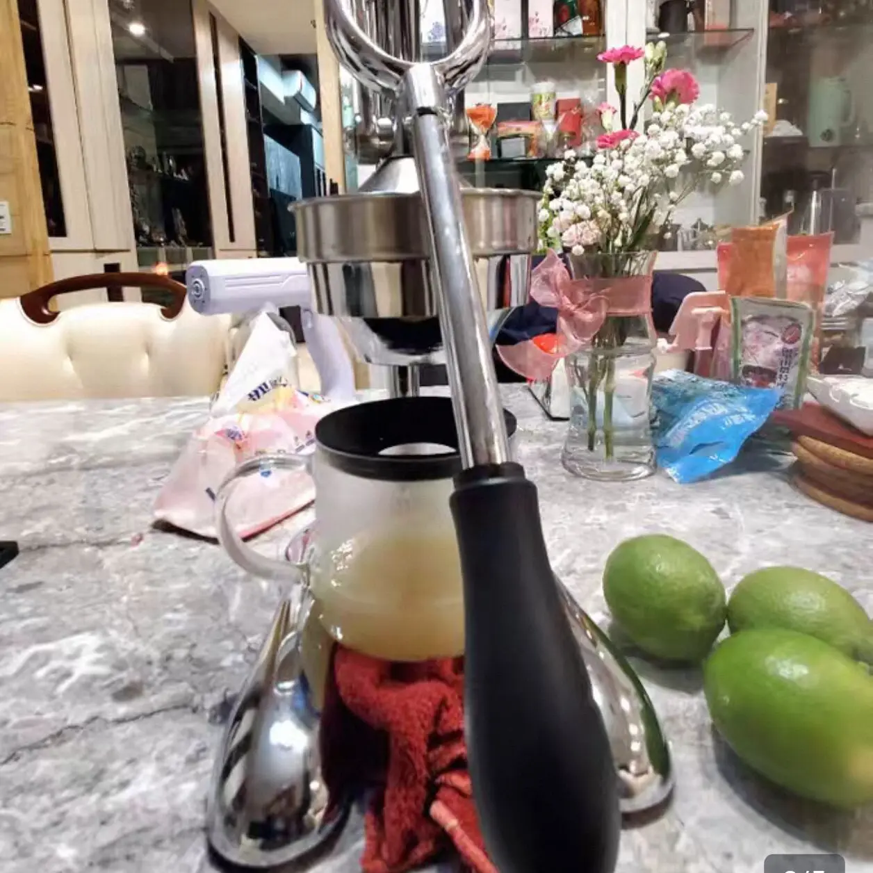 Commercial Manual Lemon Squeezer Hand Pressed Orange Juicer Extractor Machine Hand Citrus Press Tools Pressing Machine
Commercial Manual Lemon Squeezer Hand Pressed Orange Juicer Extractor Machine Hand Citrus Press Tools Pressing Machine