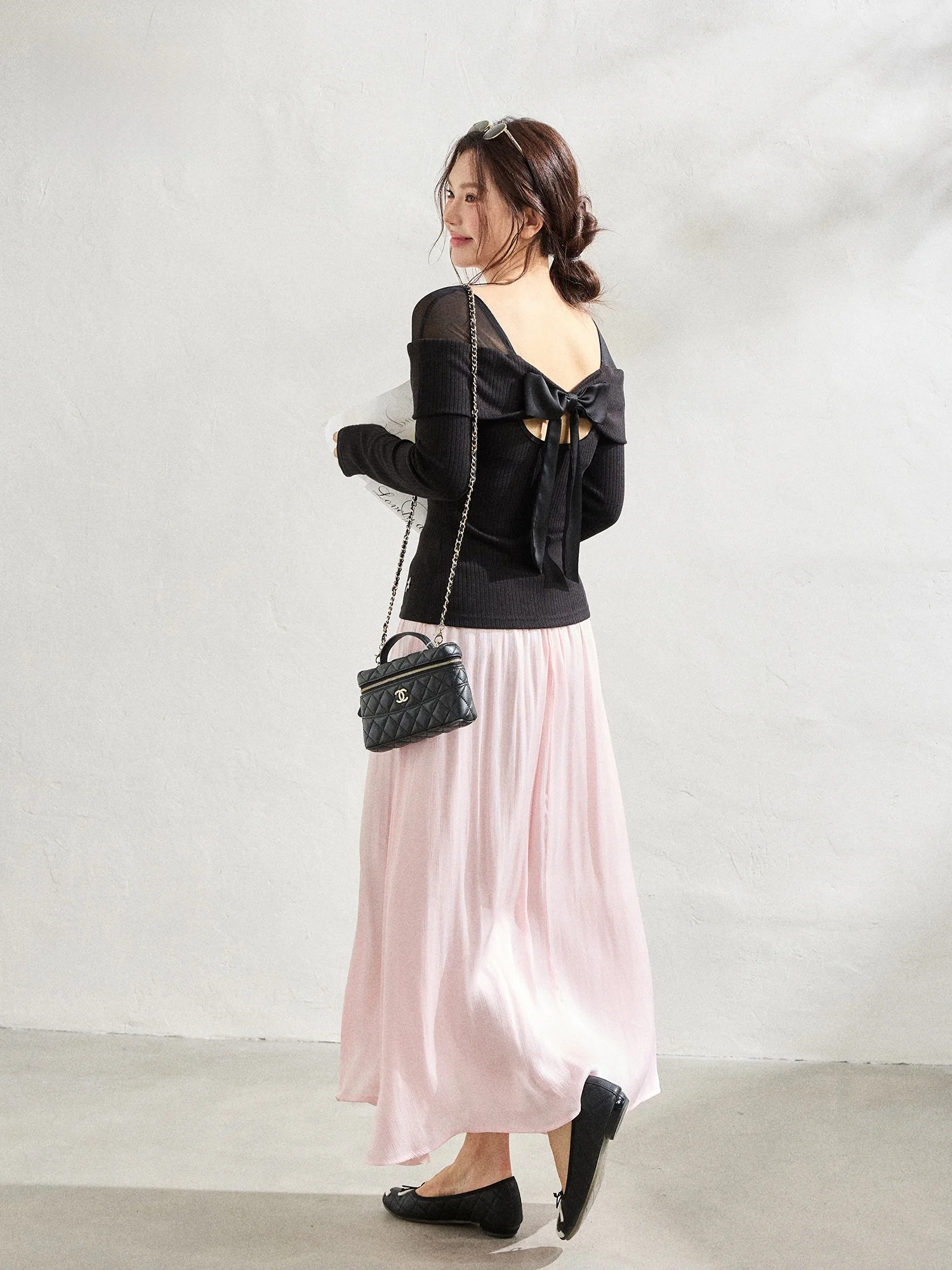 plus Size Knitted Set with Bowknot One Shoulder Pink Half Skirt for plus Size Women Fashionable Slimming High Waist A-Line Skirt
plus Size Knitted Set with Bowknot One Shoulder Pink Half Skirt for plus Size Women Fashionable Slimming High Waist A-Line Skirt