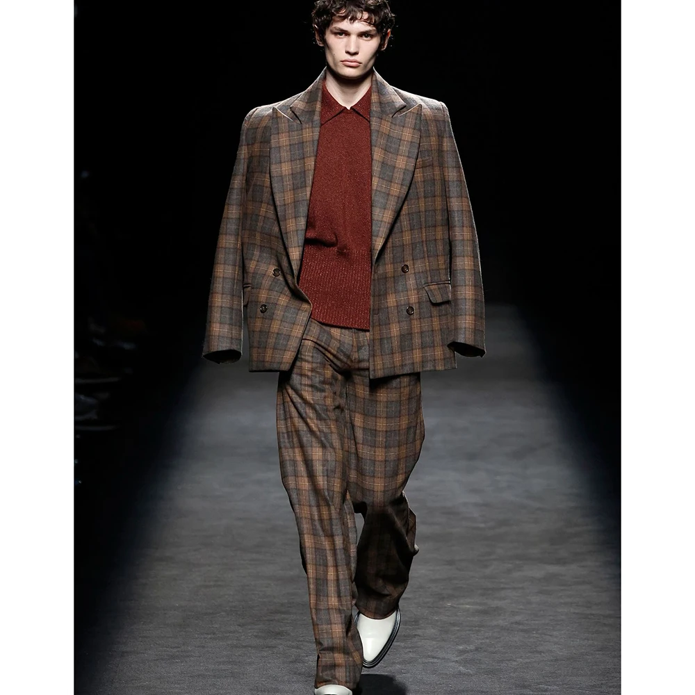 Modern Relaxation Brown Double-Breasted Men Suit 2 Piece Set Peak Lapel Loose Fit Office Casual Male Clothing(Jacket+Pants)
Modern Relaxation Brown Double-Breasted Men Suit 2 Piece Set Peak Lapel Loose Fit Office Casual Male Clothing(Jacket+Pants)