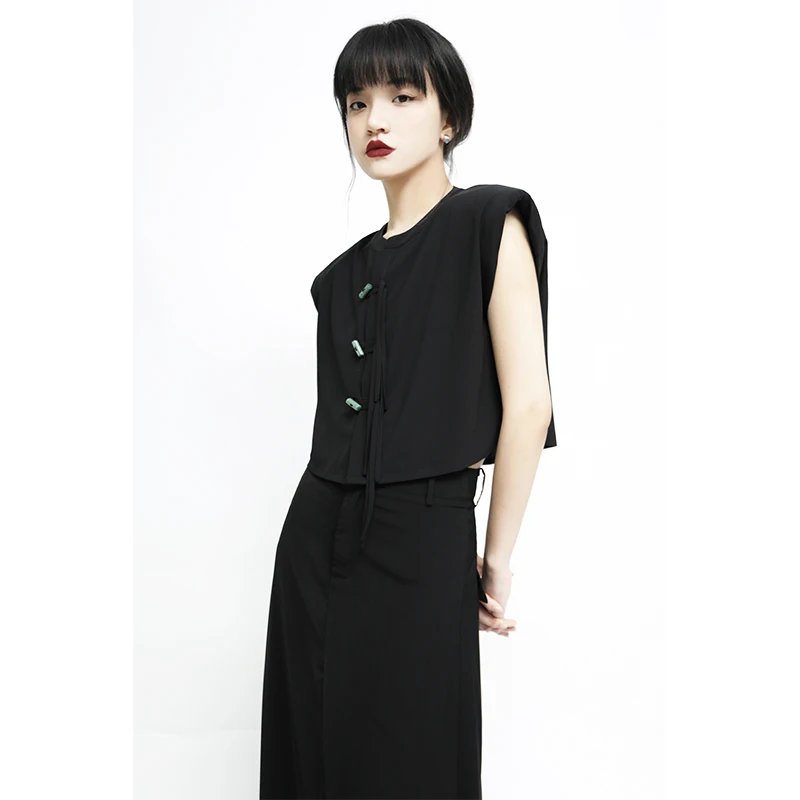 Black Sleeveless round Neck Button up Shirt Women's Original Design New Chinese Style Short Top by APOZi Summer Fashion
Black Sleeveless round Neck Button up Shirt Women's Original Design New Chinese Style Short Top by APOZi Summer Fashion