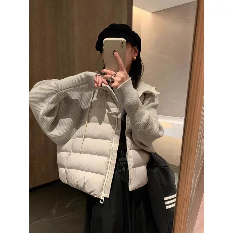 Корейская элитная вязаная лоскутная пуховая куртка в стиле пэчворк, женская зимняя новая повседневная куртка, шапка с внутренним пухом из 90% полиэфирного волокна
Корейская элитная вязаная лоскутная пуховая куртка в стиле пэчворк, женская зимняя новая повседневная куртка, шапка с внутренним пухом из 90% полиэфирного волокна