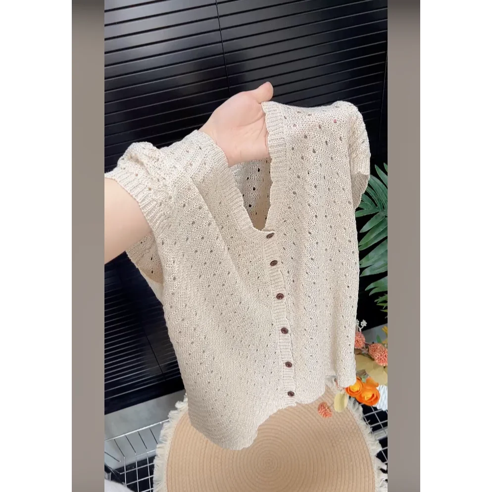 Summer 2026 Lazy Style Hollow out V-Neck Short Sleeve Knitwear Slimming Versatile Fashionable Top for plus Size Women
Summer 2026 Lazy Style Hollow out V-Neck Short Sleeve Knitwear Slimming Versatile Fashionable Top for plus Size Women