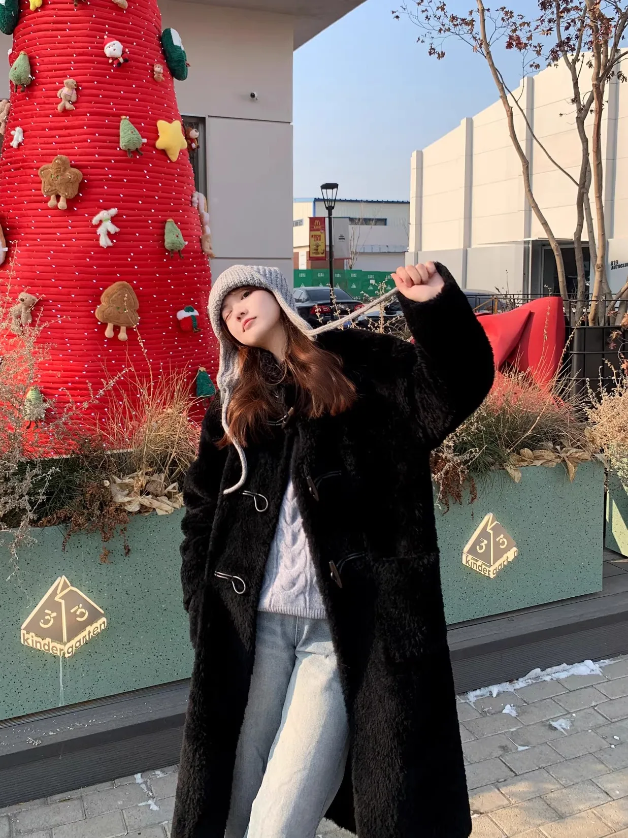 Lamb Fur Long Coat Women's Winter Outerwear Casual Sle Loose Fit Woolen Material Stand Collar Button Detailing Floor Length
Lamb Fur Long Coat Women's Winter Outerwear Casual Sle Loose Fit Woolen Material Stand Collar Button Detailing Floor Length