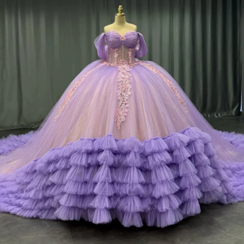 Lavender Shiny Princess Quinceanera Dresses Off Shoulder Applique Beading Crystal Tiered Tull Sweet 16 Dress Ball Gown Vestidos
Lavender Shiny Princess Quinceanera Dresses Off Shoulder Applique Beading Crystal Tiered Tull Sweet 16 Dress Ball Gown Vestidos