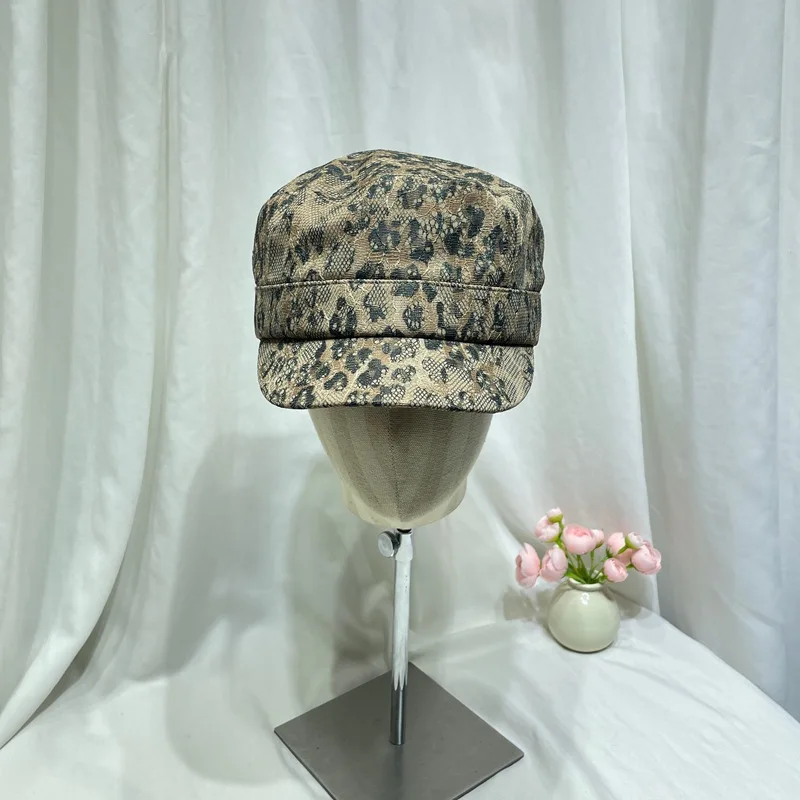 New American Leopard Print Forward Hat Women's Spring and Summer Y2k Fashion Casual British Shade Flat Top Painter Caps
New American Leopard Print Forward Hat Women's Spring and Summer Y2k Fashion Casual British Shade Flat Top Painter Caps
