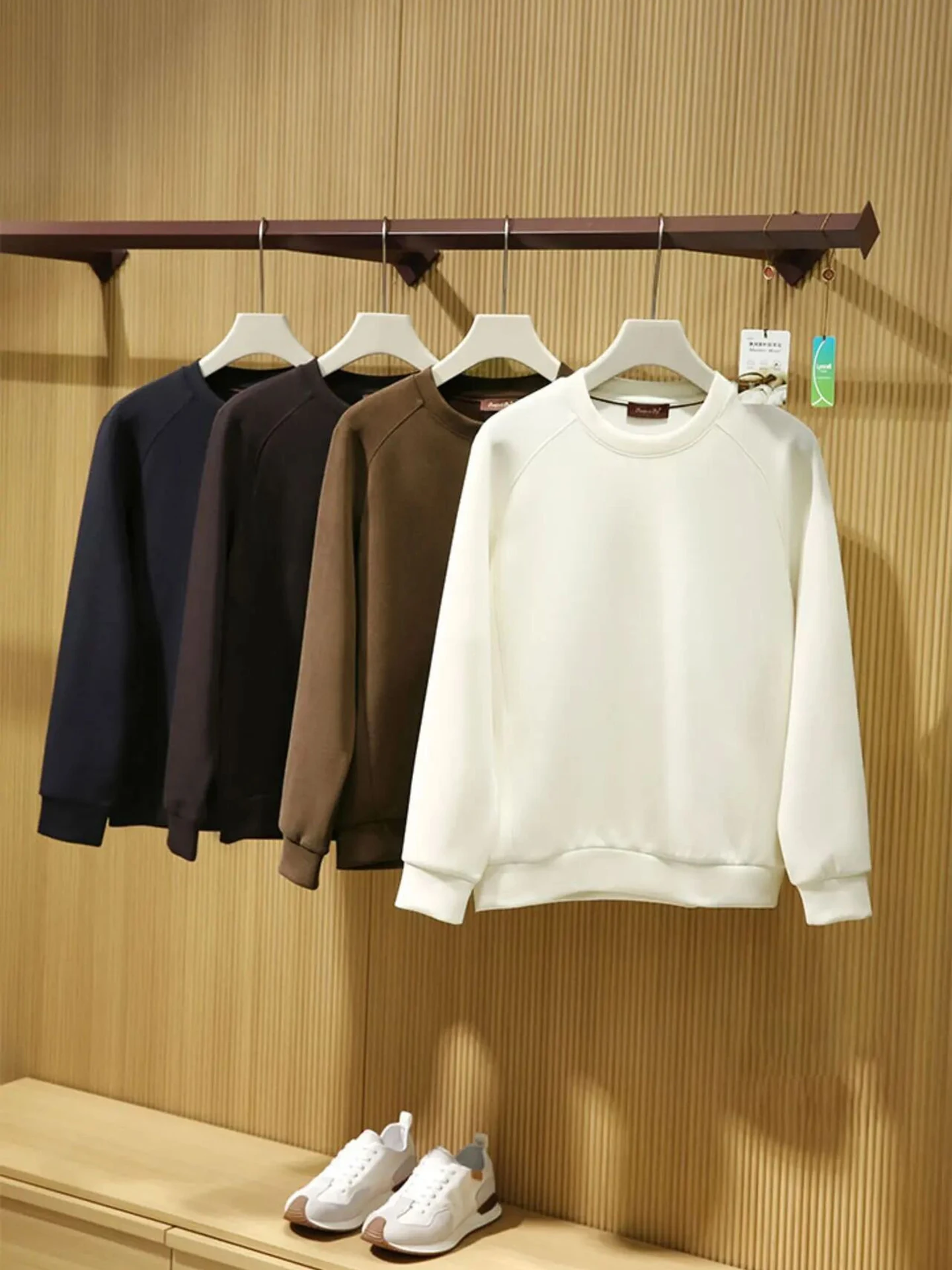 Men's Casual round Neck Long Sleeve Sweatshirt Wool Blend Base Shirt Comfortable Breathable Polyester Viscose Lenzing Lyocell
Men's Casual round Neck Long Sleeve Sweatshirt Wool Blend Base Shirt Comfortable Breathable Polyester Viscose Lenzing Lyocell